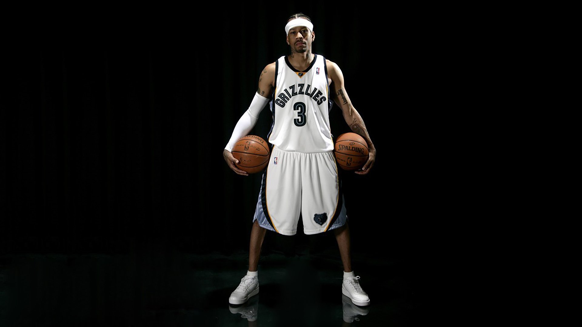 逆境突围:伤兵满营的球队如何奋力冲击季后赛?,《逆境突袭》